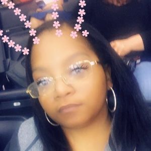 Meet your Posher, Marketta